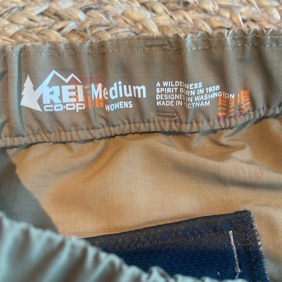 REI Co-op Trailmade Amphid Shorts WM sz M - Picture 6 of 12